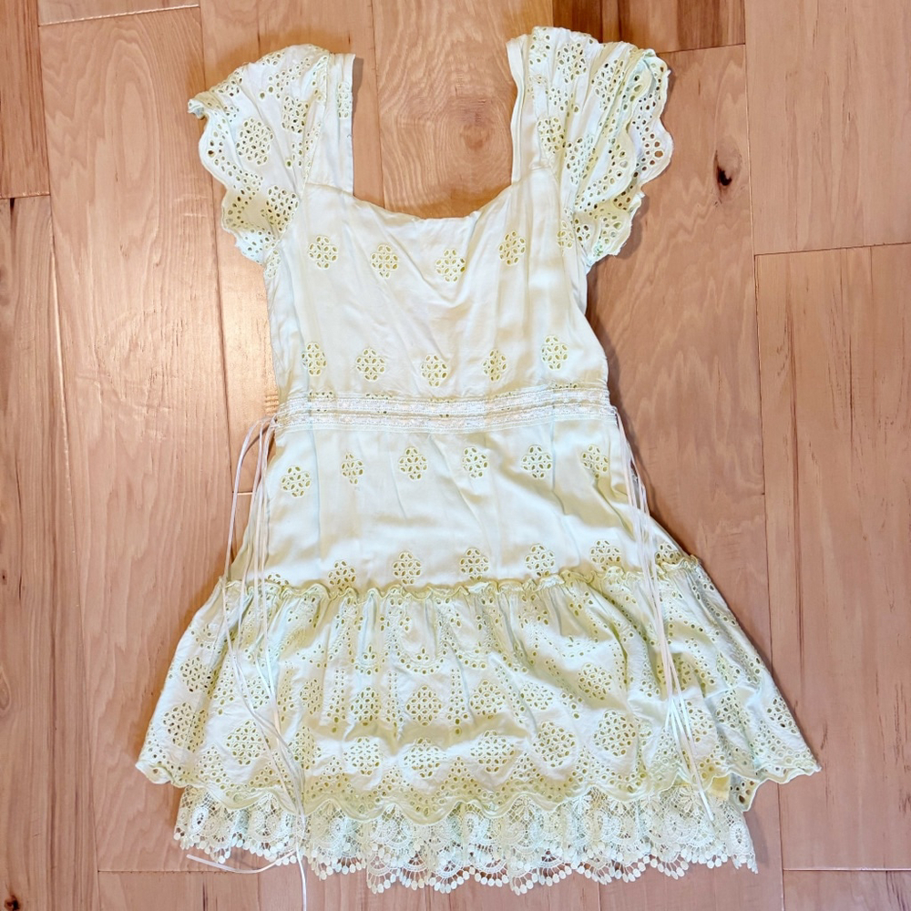 Foxidox cottage core size small pastel yellow eyelet puff sleeve dress NWOT